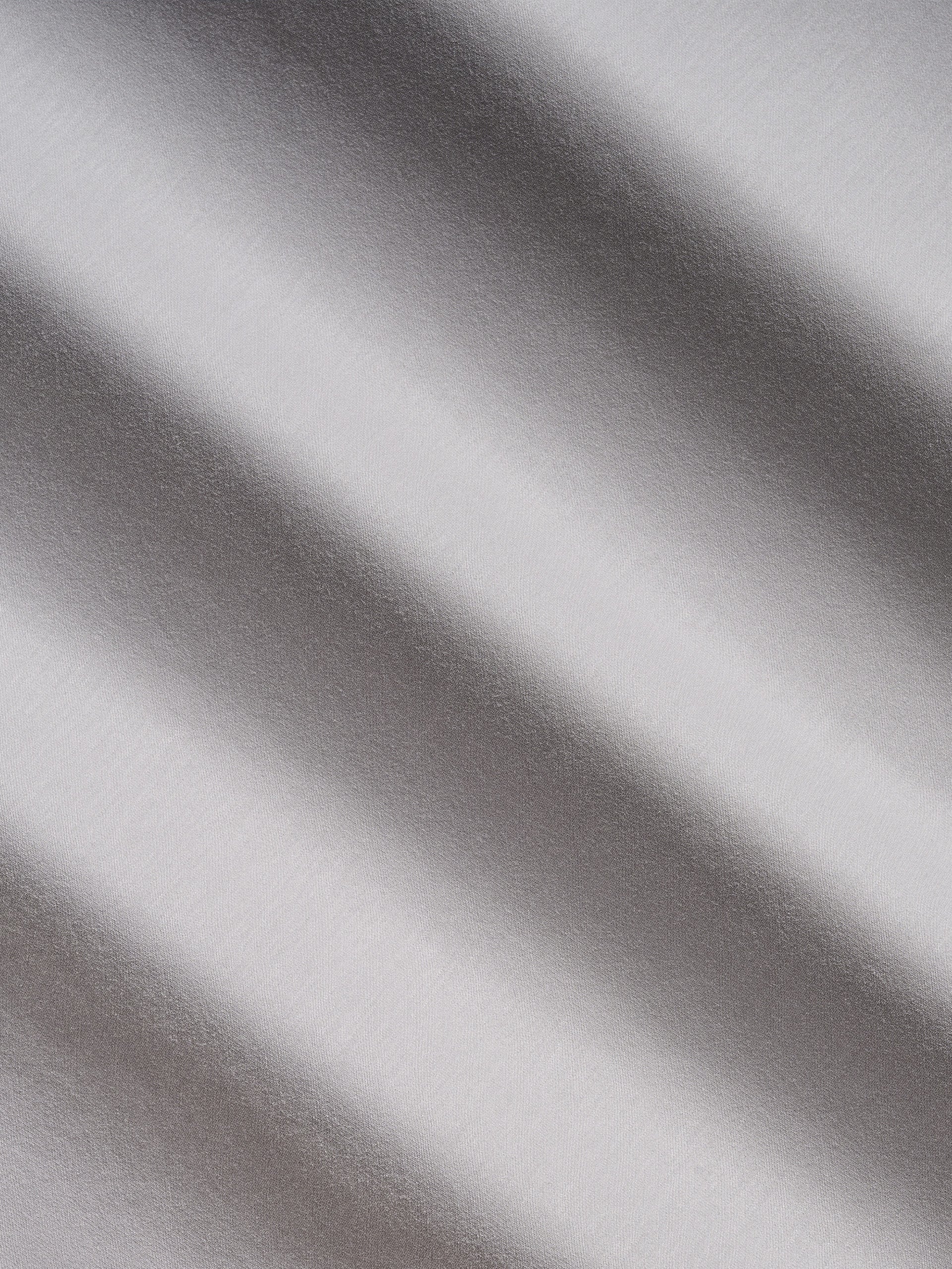 xShirt 5.0 - Light Grey - Image 6