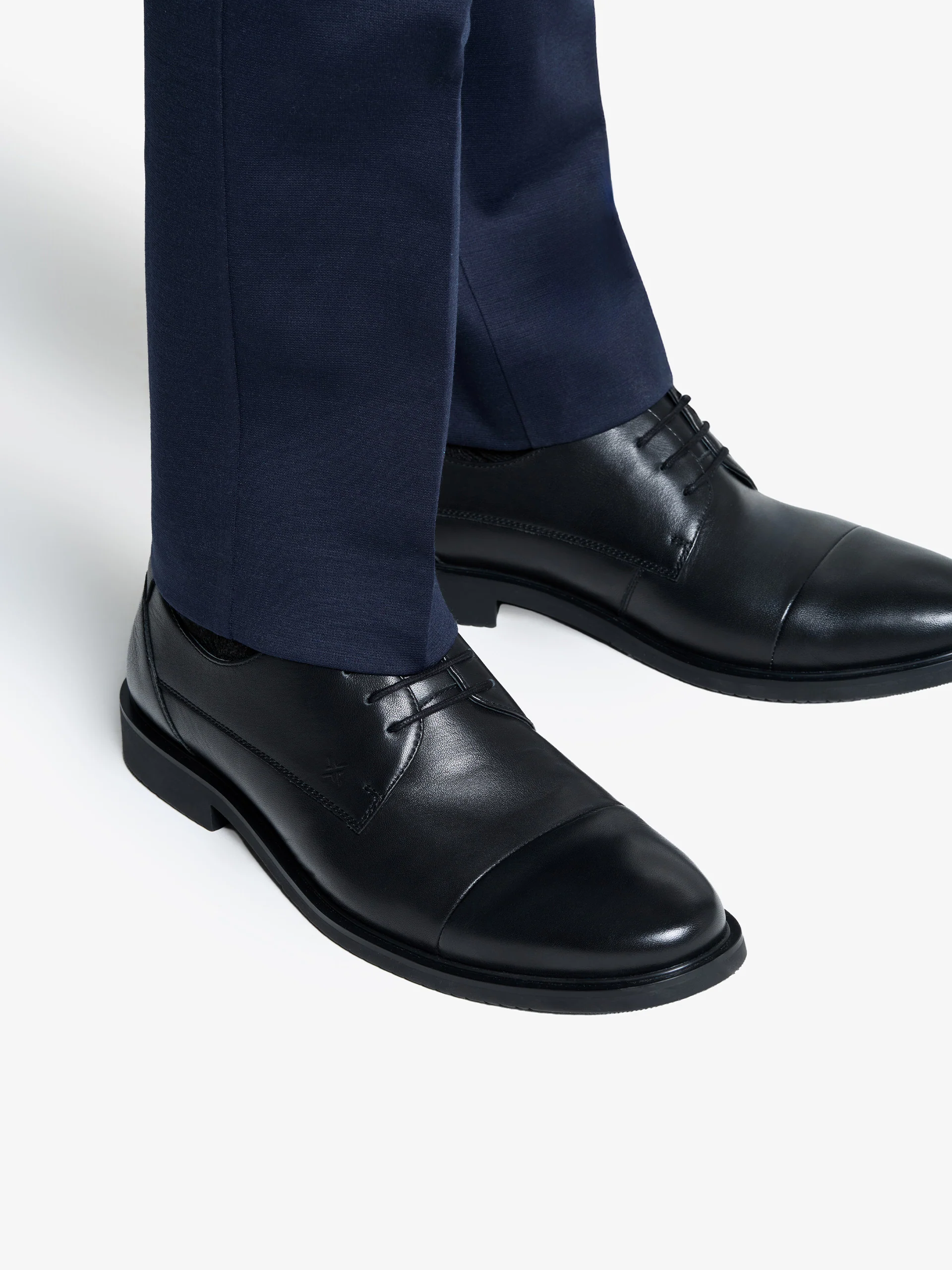 xShoe Oxford - Black - Image 8